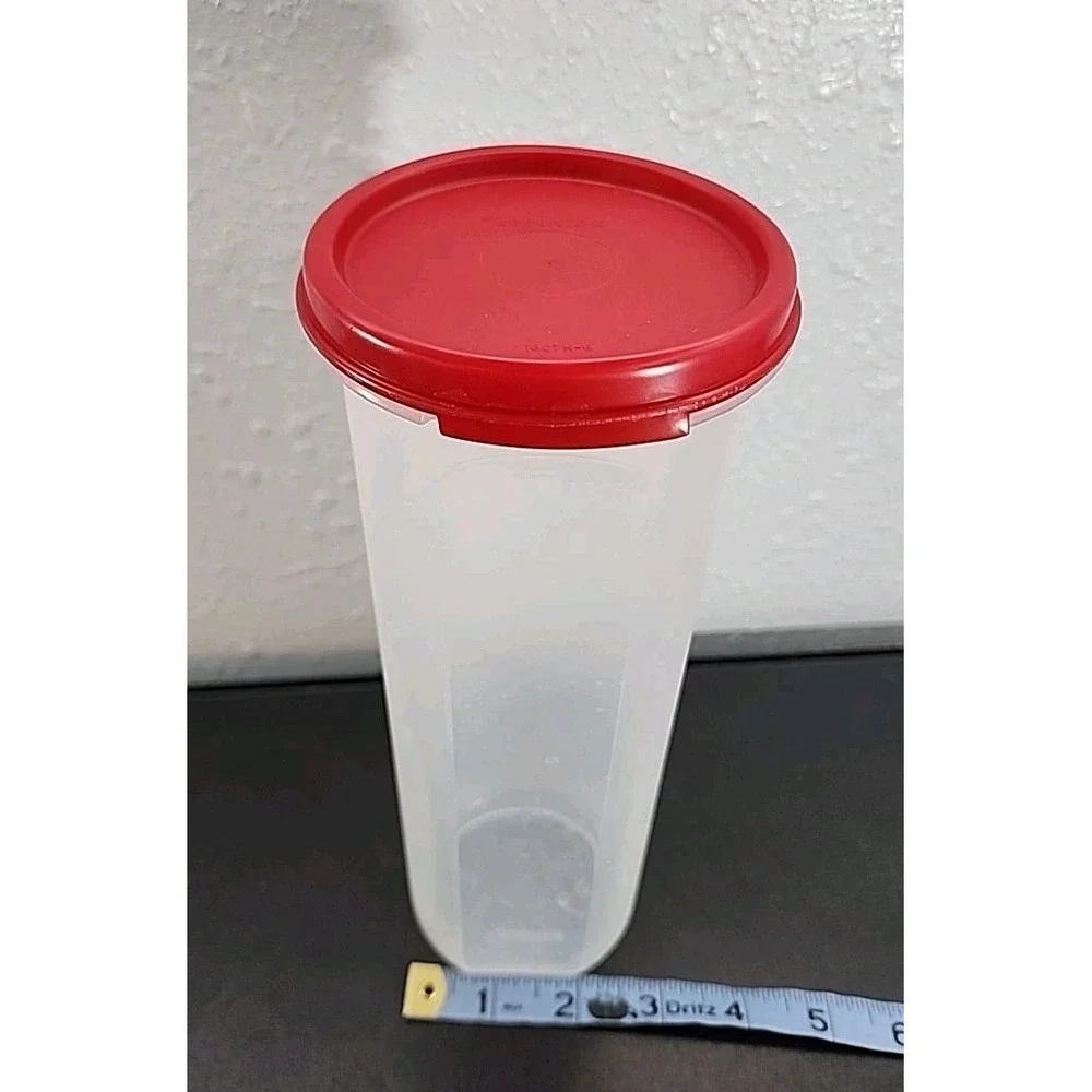 Tupperware 1643D-3, 30 Fluid Ounce-890 ml Container with 1607H-6 lid NEW‎